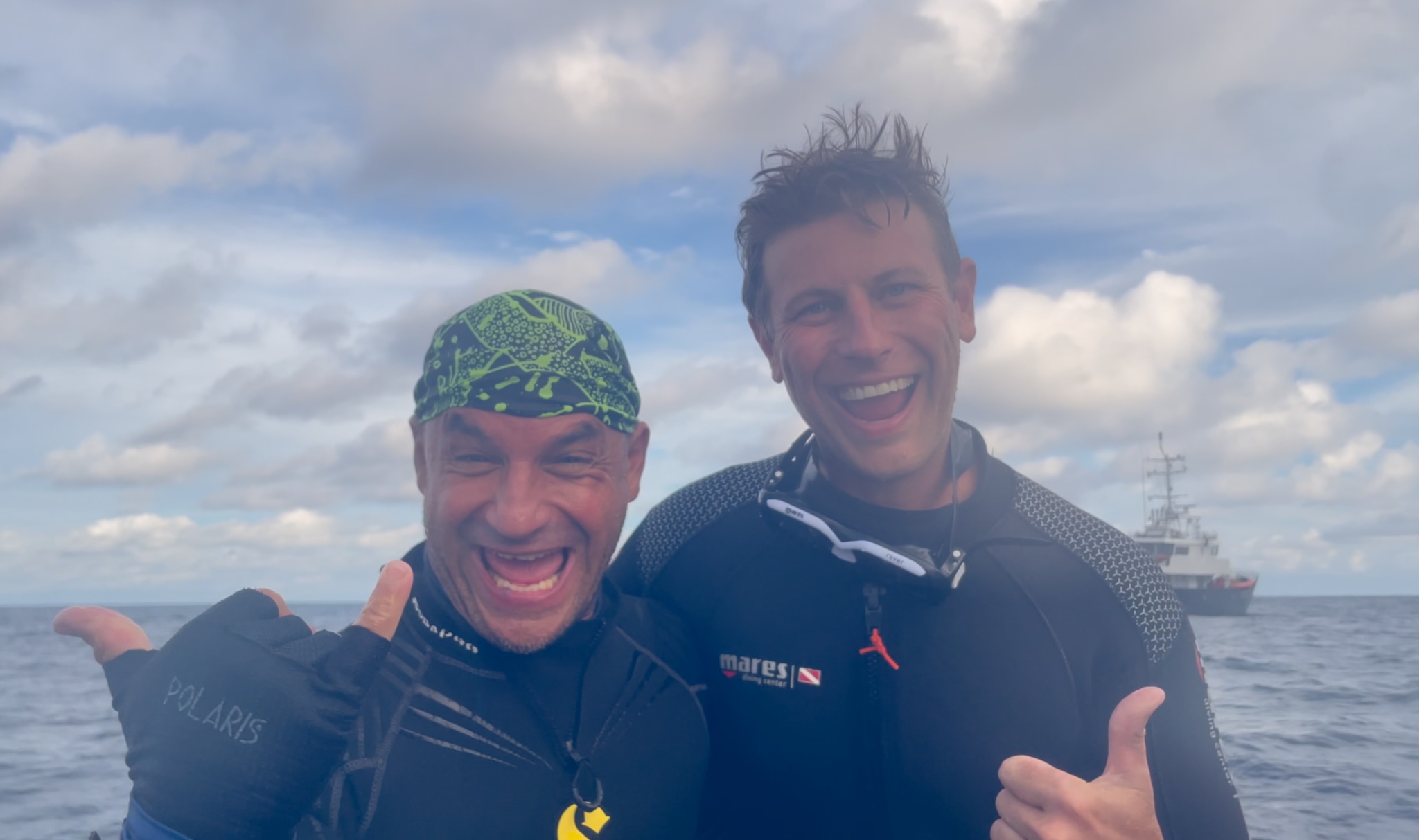 divers in Malpelo