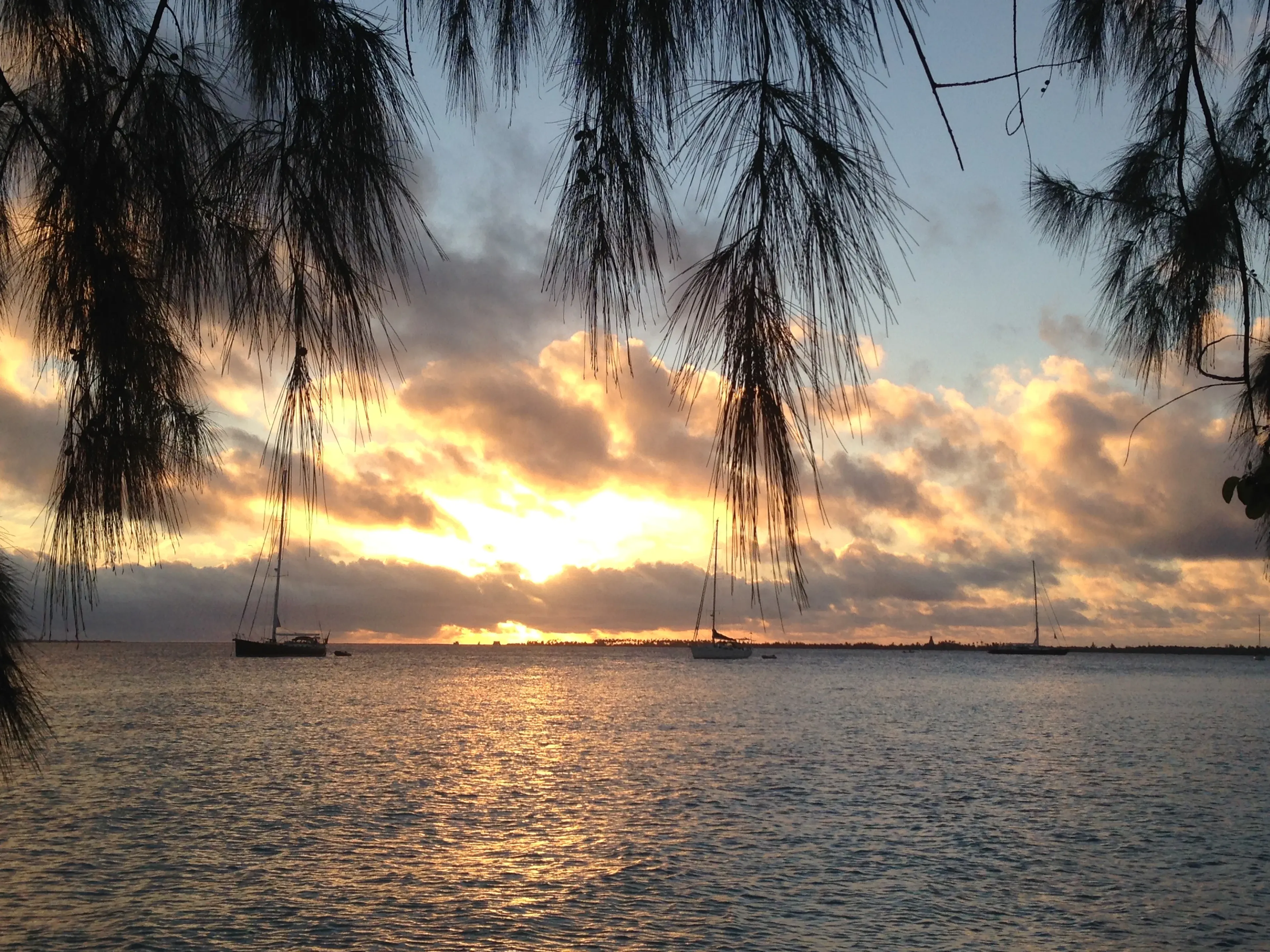 coucher de soleil à fakarava