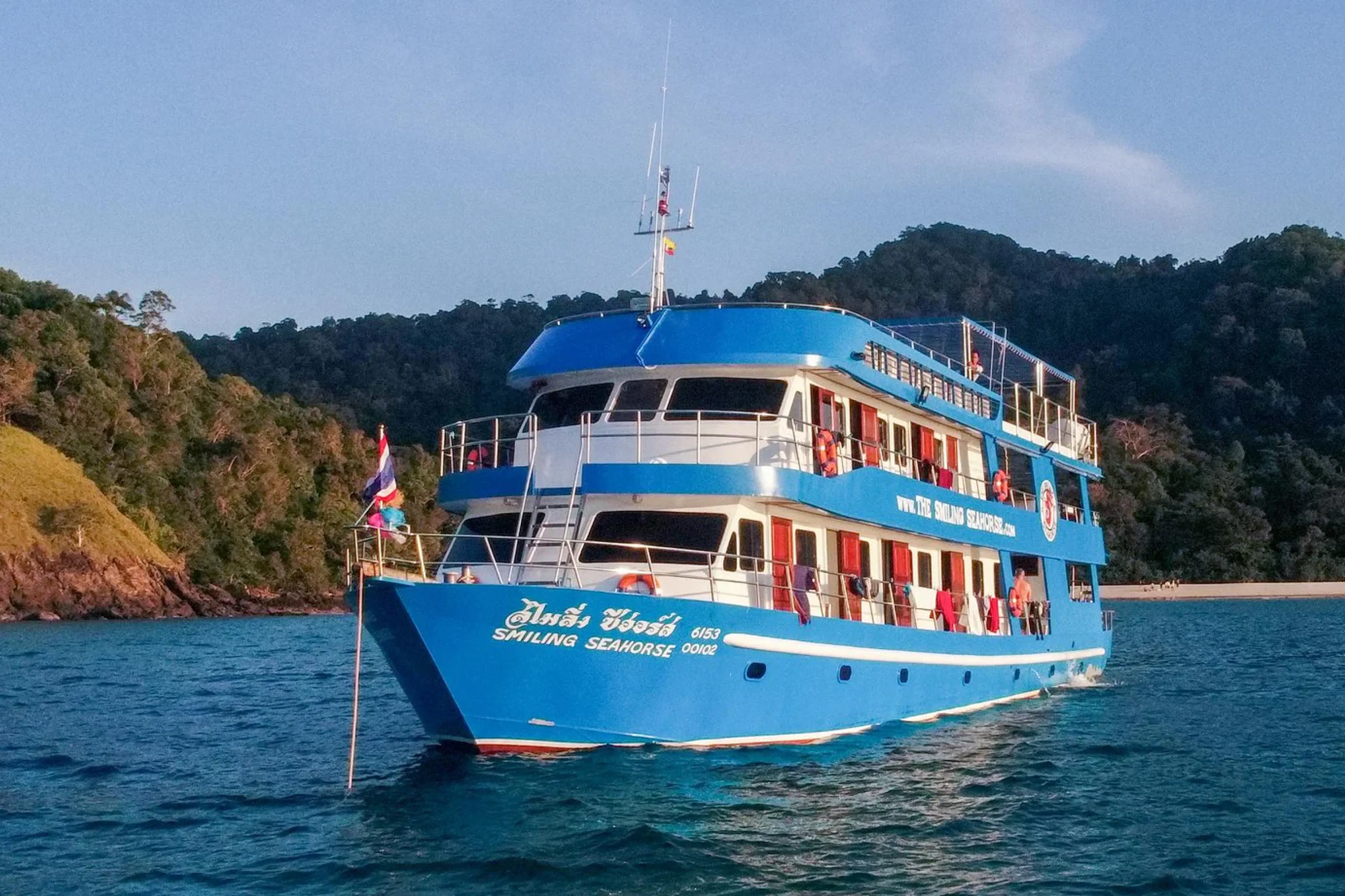 liveaboard to similan and surin islands in thailand