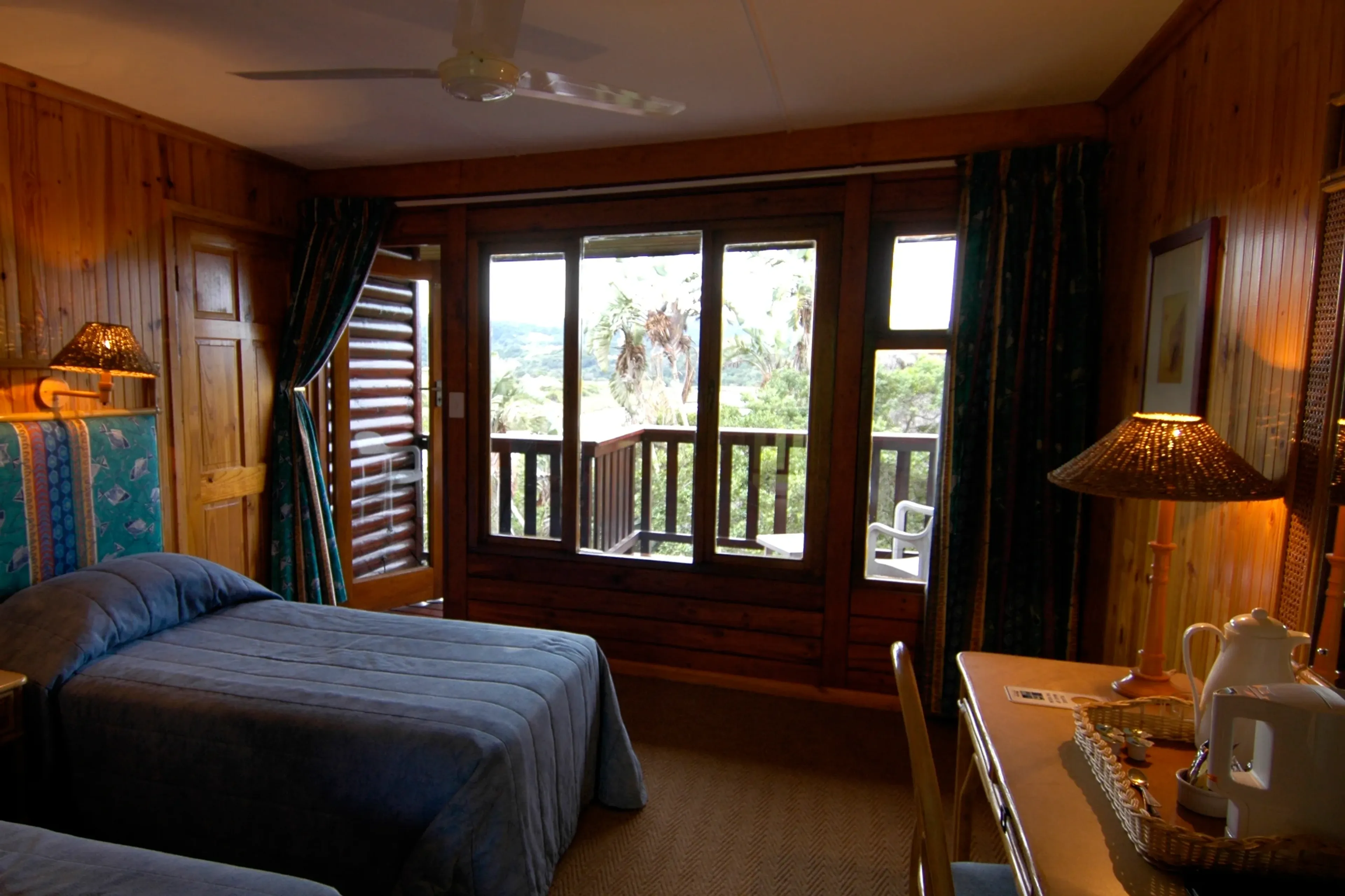 21_seal_south-africa_room_members.webp