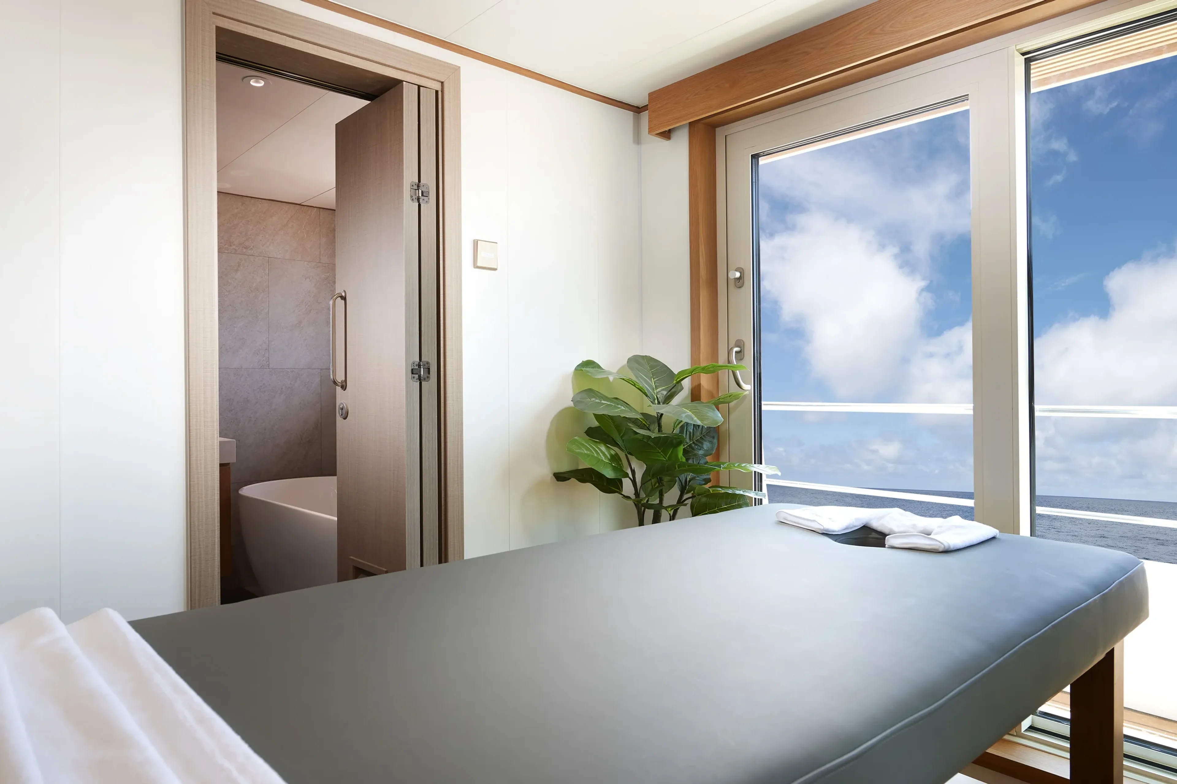 19_solitude-world_palau_spa.webp